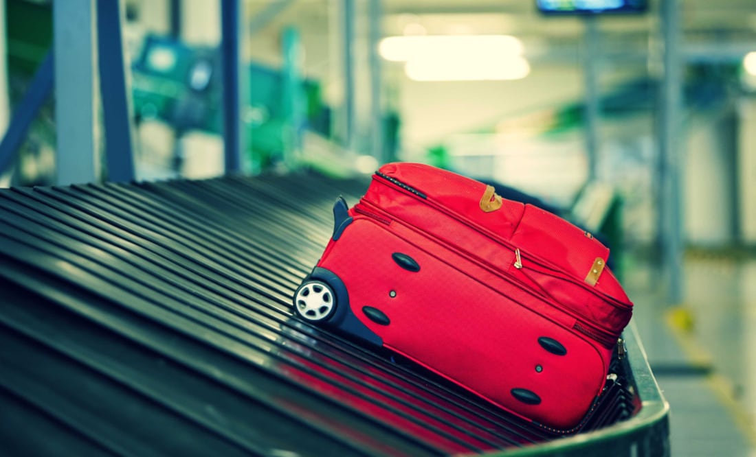 La mayoría de las aerolíneas usan el sistema 'World Tracer' para recuperar maletas perdidas. (Foto: iStock)