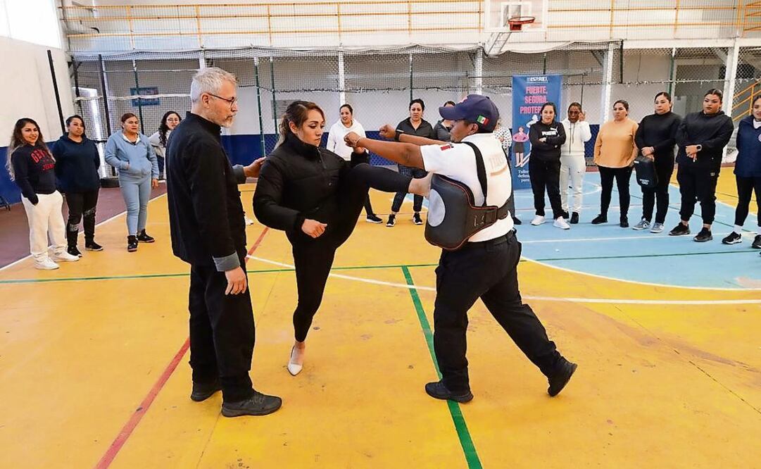 Participantes en el curso aprendieron técnicas para mantener el control en situaciones adversas, entre otras. (17/03/2025) Foto: Especial