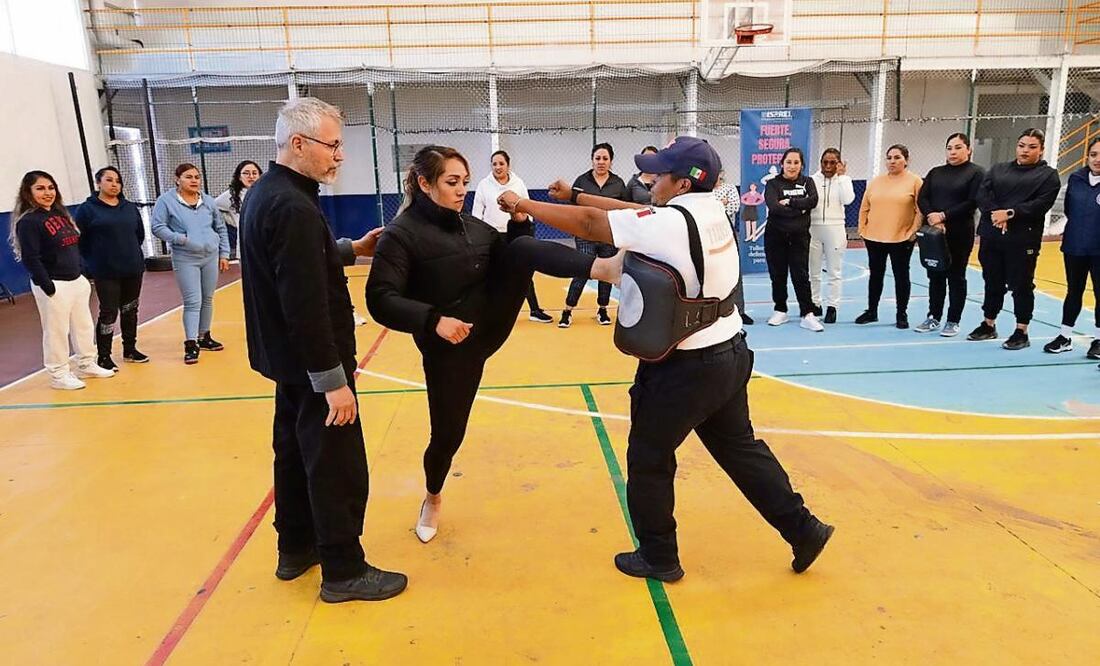 Participantes en el curso aprendieron técnicas para mantener el control en situaciones adversas, entre otras. (17/03/2025) Foto: Especial