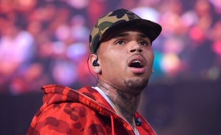 Chris Brown golpeó a fotógrafo en centro nocturno