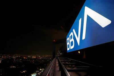 Estrenan nueva imagen en Torre BBVA de México