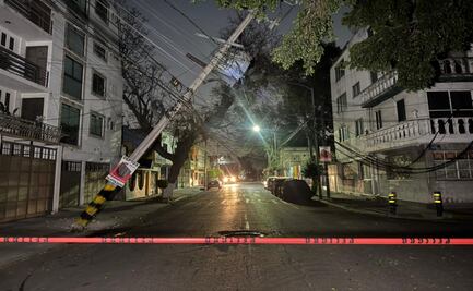 Detienen a conductor por chocar contra poste; dejó sin luz a una colonia en Gustavo A. Madero