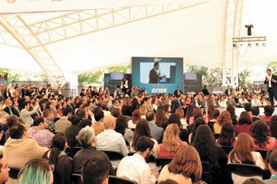 AMLO debe reconocer a sus antecesores: Fox