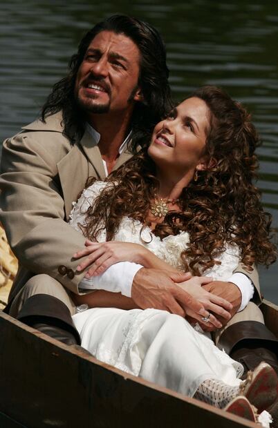 Lucero cumple 50 años feliz y activa en redes sociales