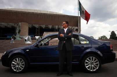 Acuerdan obligaciones para taxistas por aplicación