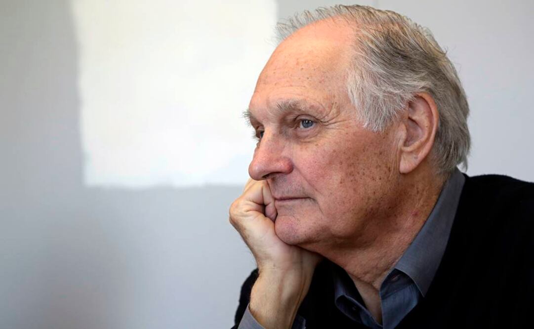 Alan Alda reveló que le diagnosticaron el trastorno neurodegenerativo hace tres años. FOTO: Archivo