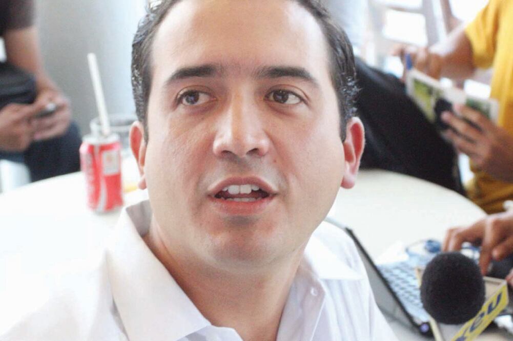 Yunes dijo que, en contraste con el del Presidente, el modelo del PAN sí contempla la existencia de policía municipal (Especial)