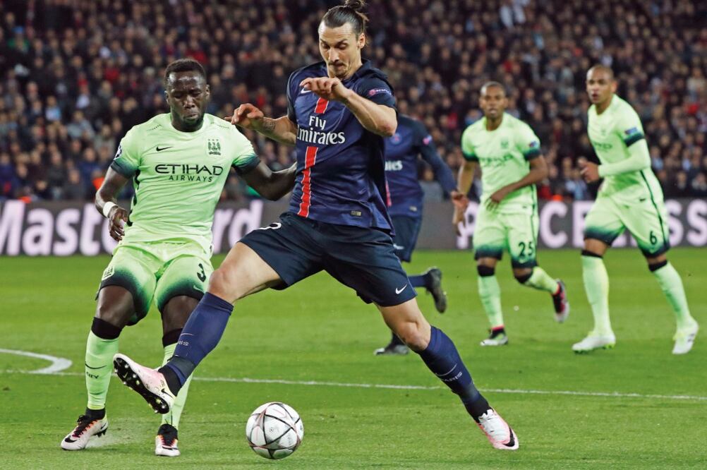 Zlatan Ibrahimovic espera ser fundamental en el duelo de vuelta (GONZALO FUENTES. REUTERS)