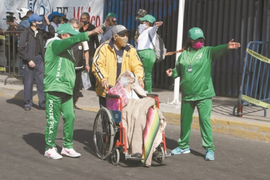 Sin siervos de la nación, avanza vacunación en CDMX