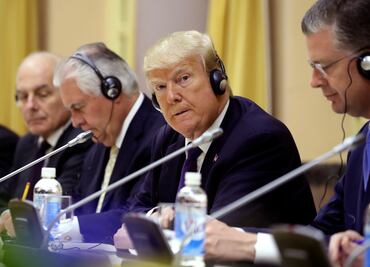 Trump se molesta con Jong-Un y lo llama "enano y gordo"