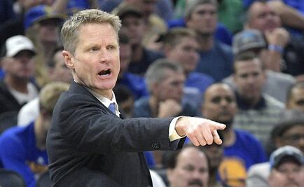 Kerr, último entrenador de NBA que critica con dureza políticas de Trump