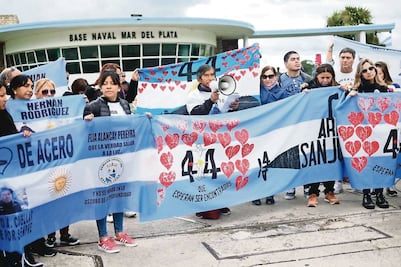 Exigen rescate de submarino ARA en Argentina