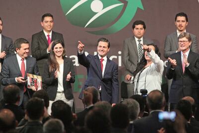 Presume EPN empleo