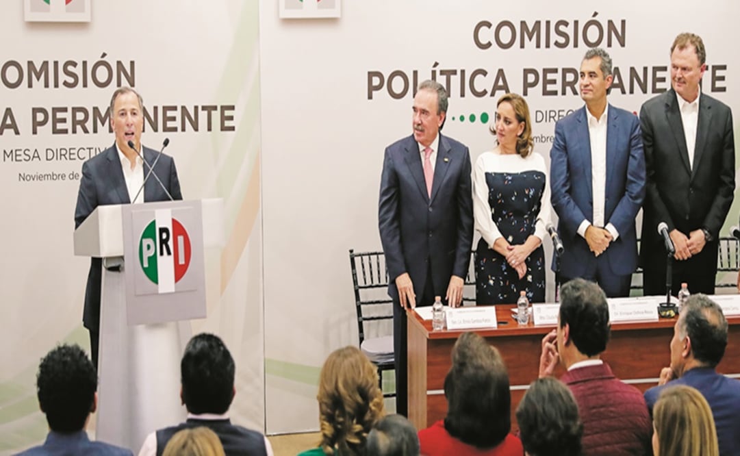 Ayer, José Antonio Meade, ex secretario de Hacienda, presentó ante la Comisión Política Permanente su intención de buscar la candidatura presidencial como simpatizante. Foto: IVAN STEPHENS. EL UNIVERSAL