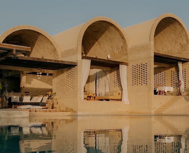 Con vistas al mar y la ventilación natural Casona Sforza se posiciona dentro de la guía Michelin. Foto: @casonasforza