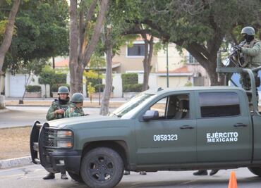 Elementos del Ejército y GN persiguen y se enfrentan a civiles armados en dos poblados de Sinaloa; no reportan detenidos