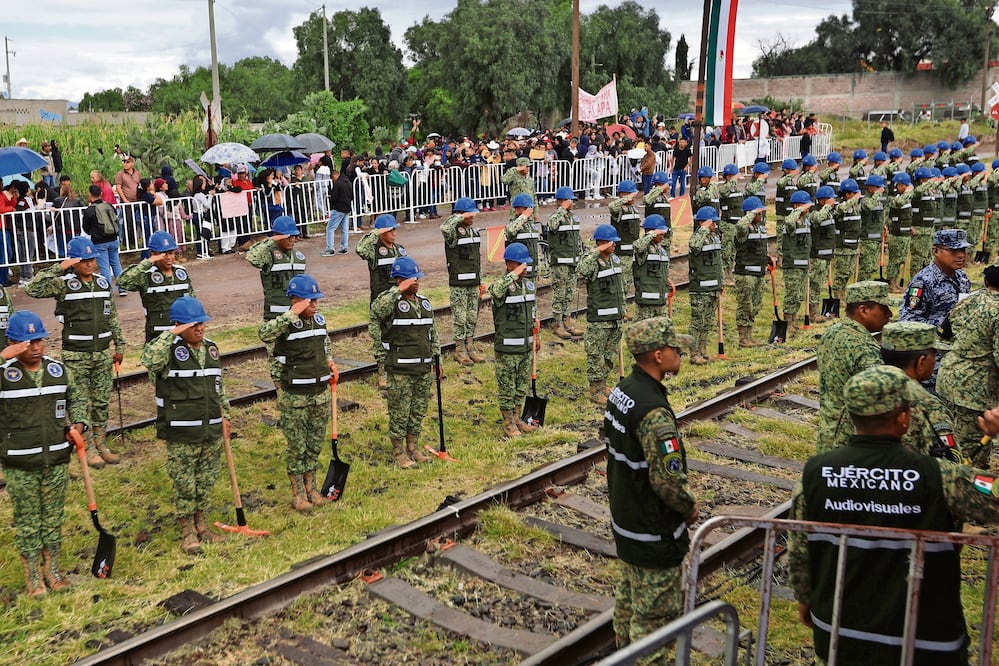 Claudia Sheinbaum asiste al inicio de las obras del Tren del Norte en Huitzila, Hidalgo. Foto: de BERENICE FREGOSO. EL UNIVERSAL