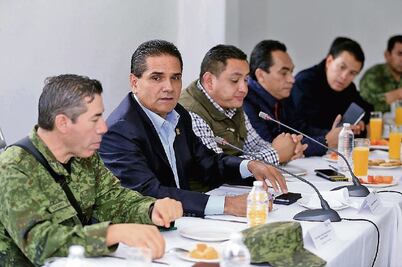 Aureoles instruye a no bajar la guardia en seguridad