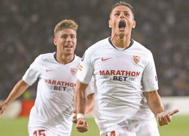 Chicharito Hernández es campeón de la Europa League con el Sevilla