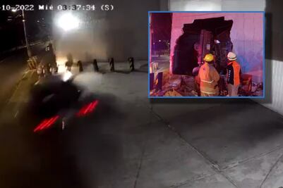 Auto a toda velocidad se incrusta contra barda en Puebla; mueren 2 hombres: VIDEO