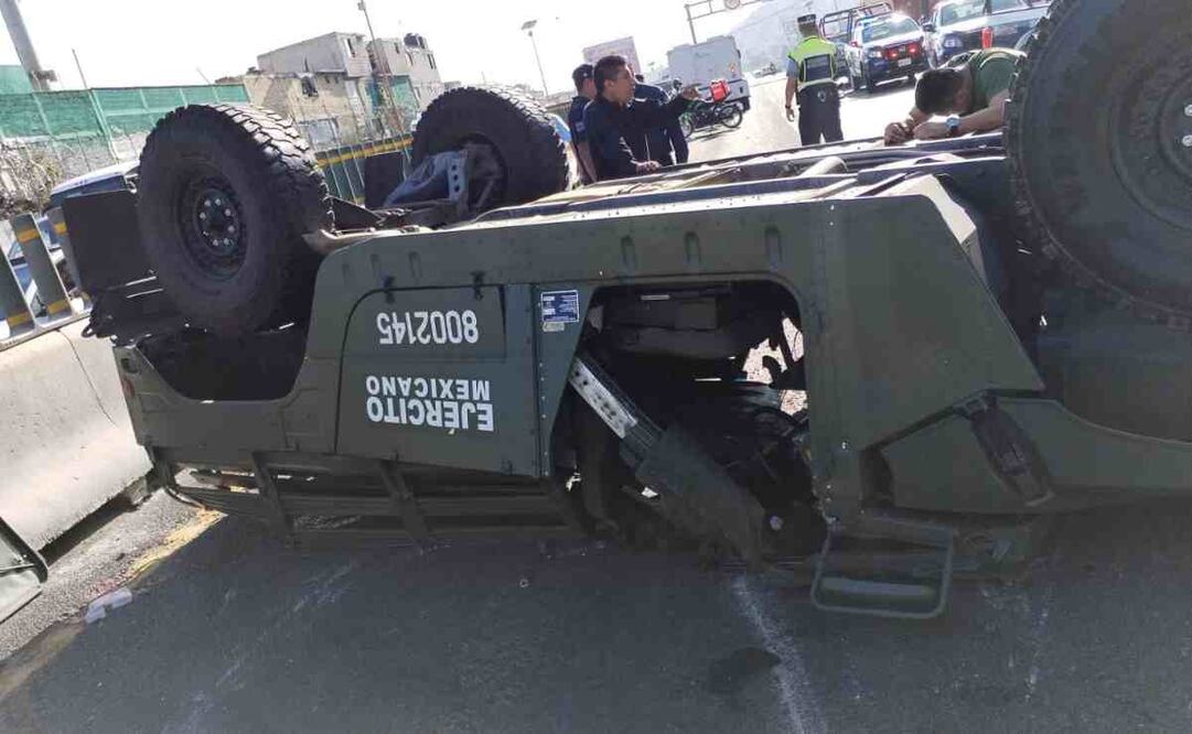 Reportan volcadura de un Humvee del ejército con saldo de un soldado muerto y 3 lesionados en la México Pachucha. Foto: Especial