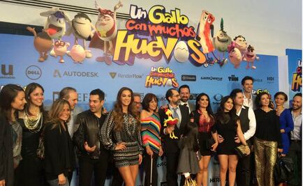 "Un gallo con muchos huevos" desfila en el DF