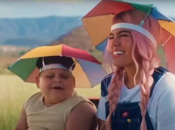 Iker, niño viral de TikTok, anuncia el tour "Mañana será bonito" de Karol G