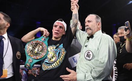 Óscar Valdez retiene su campeonato con polémica decisión de los jueces