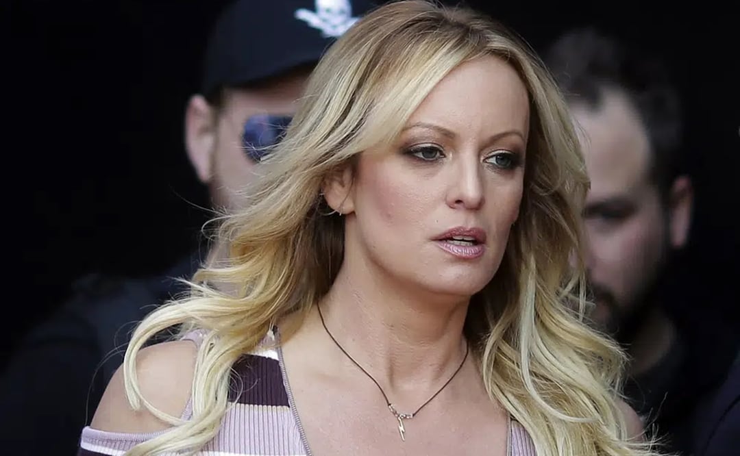 La actriz porno Stormy Daniels llega a un evento en Berlín, el 11 de octubre de 2023. Foto: AP