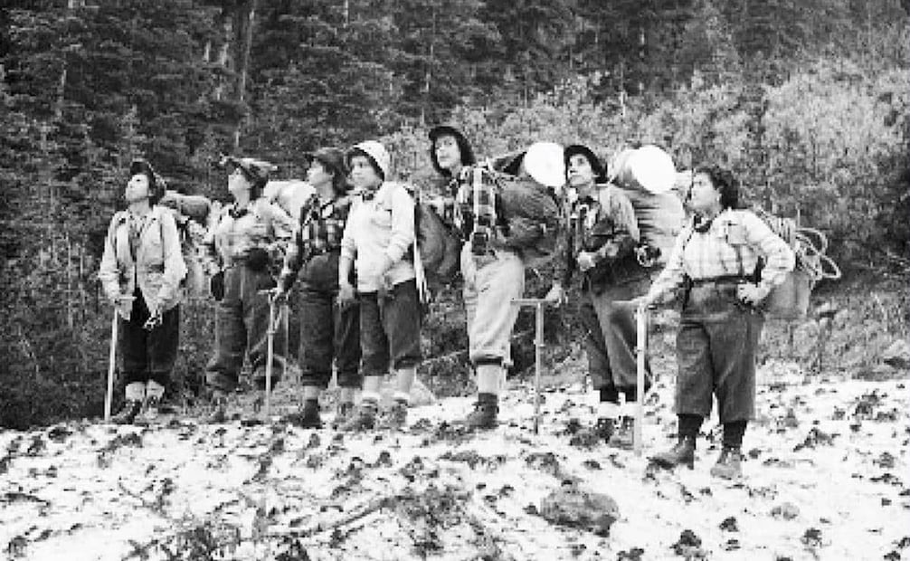Integrantes de la expedición femenina a las Rocallosas. Según EL UNIVERSAL, fue Margarita Vivanco desde el Refugio del Paso Abbot quien solicitó ayuda para sus compañeras, pues a través de los prismáticos notó el grave accidente en el Monte Victoria. Foto: ESPECIAL/Cortesía Enrique Chávez Poupard.