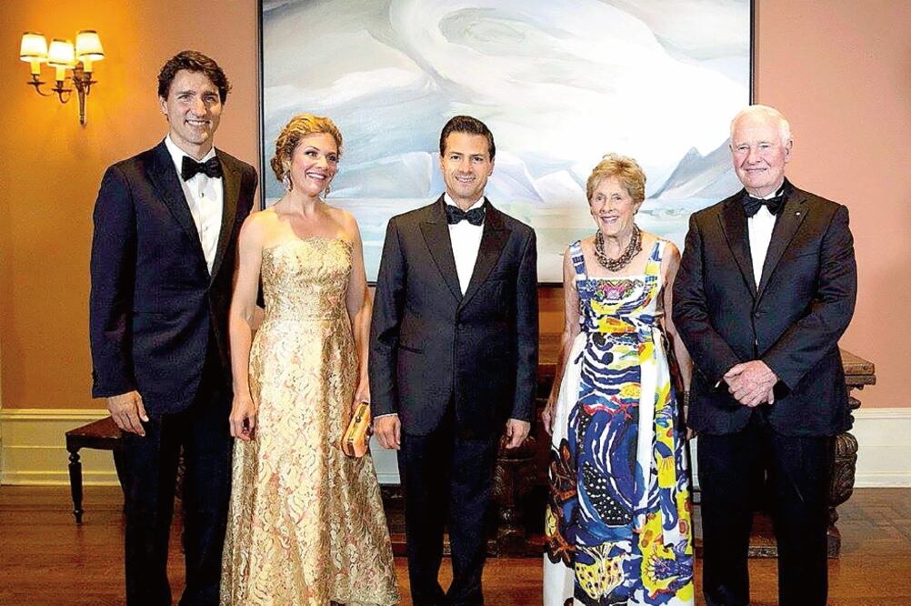 El primer ministro de Canadá, Justin Trudeau, y el presidente EPN, acudieron a una cena de Estado que ofreció el gobernador general de Canadá, David Johnston (PRESIDENCIA)