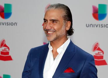 ¡Qué le pasó!, Alejandro Fernández "envejeció" en esta foto