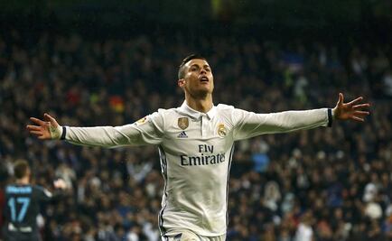 Real Madrid despierta en casa y golea a Real Sociedad