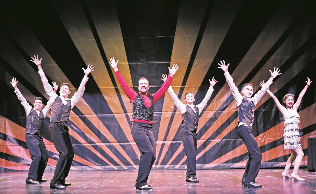 La compañía prepara el show Broadway por amor. (AGUSTIN SALINAS. EL UNIVERSAL)