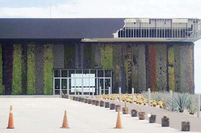 Desolación. El Centro sede del G20, ahora alberga deterioros