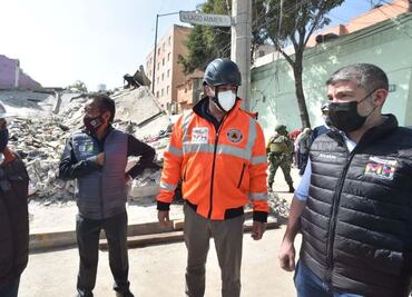 Alistan retiro de dos tanques de gas en inmueble afectado por explosión en la Pensil