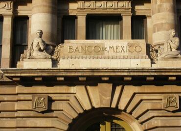 Banxico sube la tasa de interés a 7.25%; es la quinta alza del año
