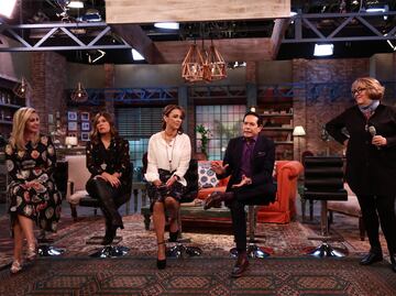 Alumnos de Pati Chapoy se reencuentran... contra ella