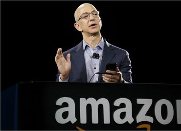Jeff Bezos, fundador de Amazon y Blue Origin; dueño del Washington Post... y de nuevo, el hombre más rico del mundo