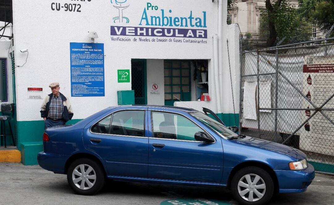 El propietario podrá verificar su vehículo antes de su periodo de verificación, debiendo realizar el pago respectivo. Archivo / EL UNIVERSAL