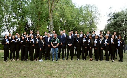 Entregan 54 Gafetes FIFA a árbitras y árbitros mexicanos