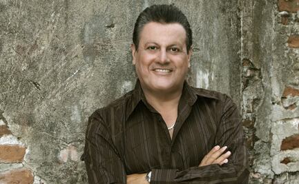 Regresa a cuidados intensivos el salsero Ismael Miranda tras derrame cerebral 