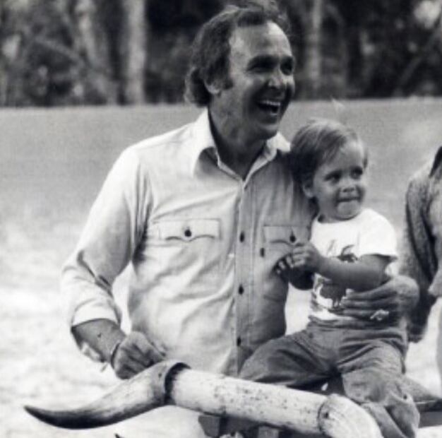 Gastón Santos y su hijo Gastón Santos Ward.
Foto: Instagram