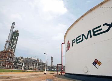 Recorta Moody's calificación de Pemex; está a un escalón de caer en default