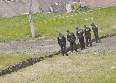 Desbordamiento de río en Chalco abre grieta