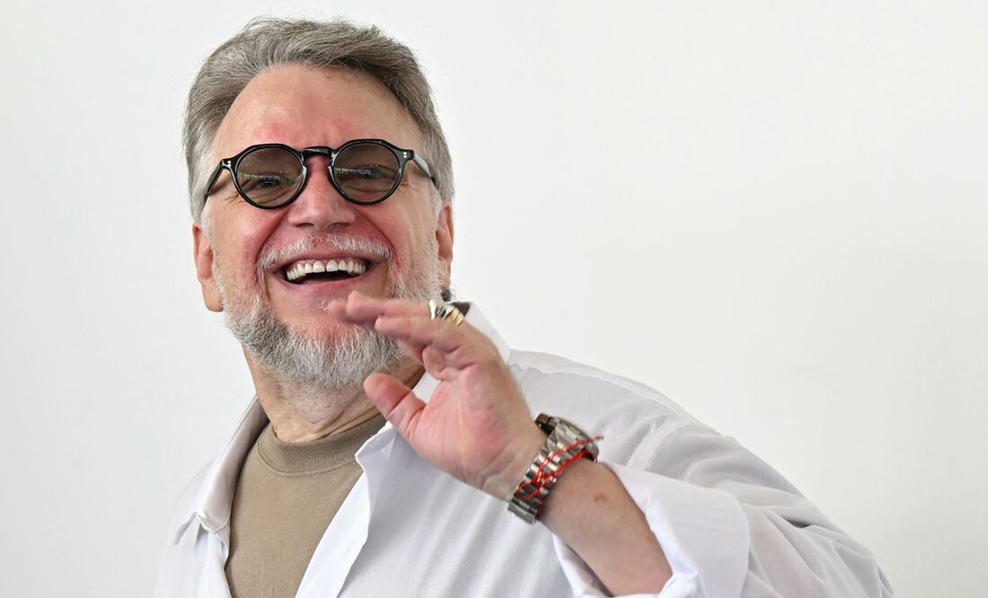 El director y productor mexicano Guillermo Del Toro asiste a la sesión fotográfica de la película "Frankenstein", presentada en competición en el 82.º Festival Internacional de Cine de Venecia, en el Lido de Venecia.
Foto de Stefano RELLANDINI / AFP.