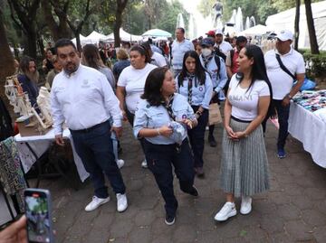 Alcaldía Cuauhtémoc mantiene mesas de trabajo con vecinos que no quieren comercio informal en Plaza Río de Janeiro