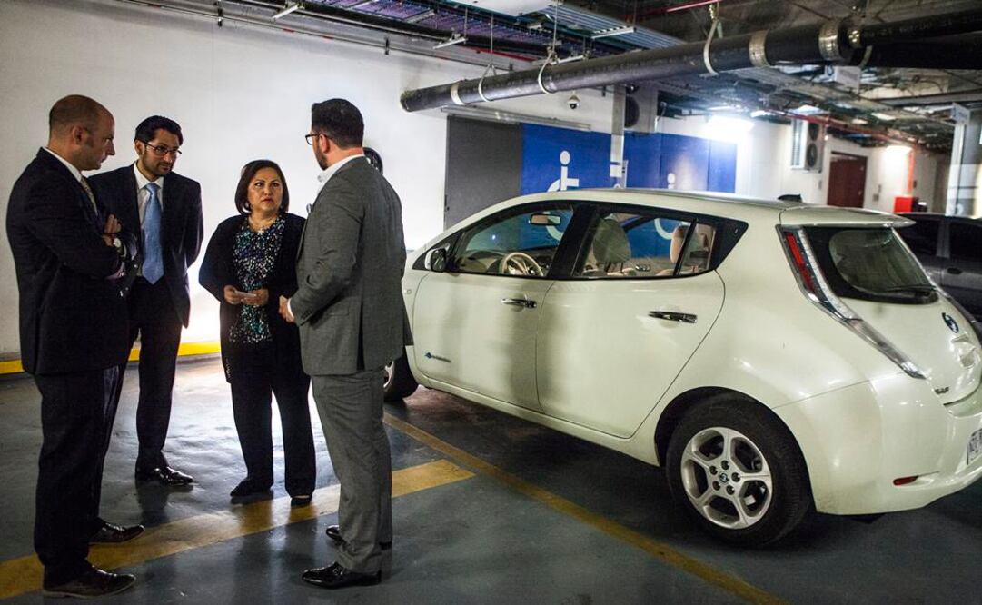 Los legisladores anteriores utilizaron autos eléctricos