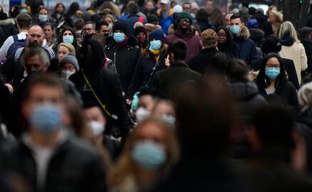 Hombre muere por rara cepa de gripe aviar H5N5 en EU; ven bajo riesgo para el público