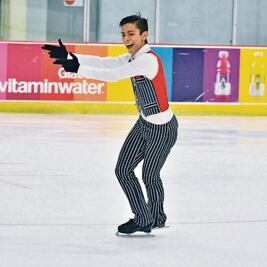 Donovan Carrillo, el exitoso patinador mexicano, tendrá una beca
